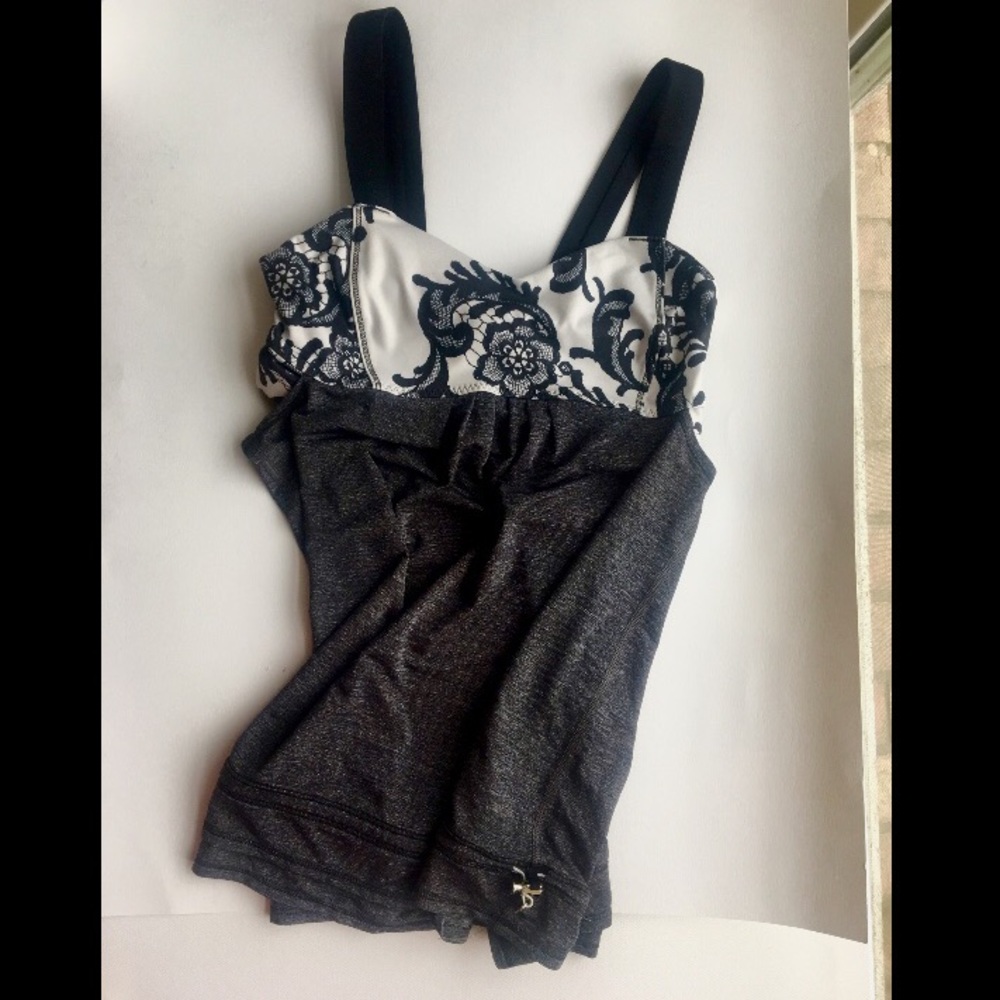 Lululemon Flow Top